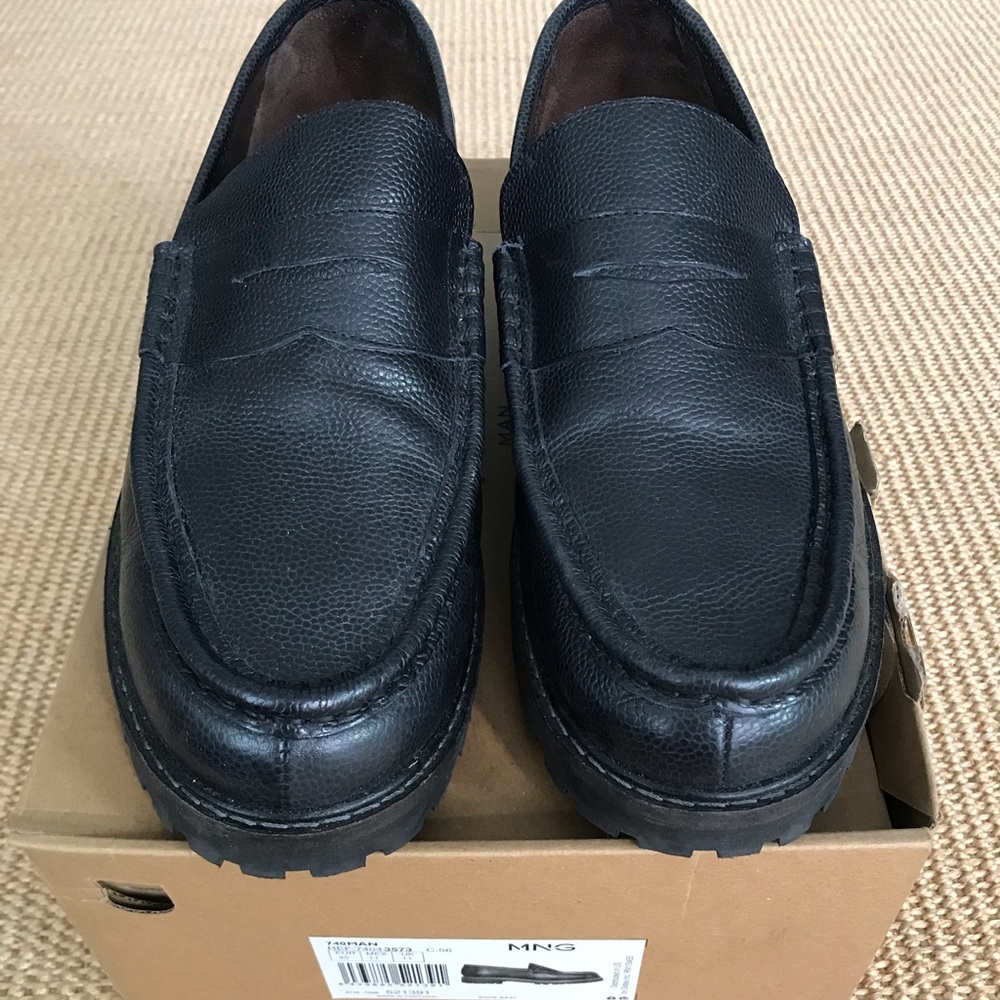 Mango Black leather Loafer